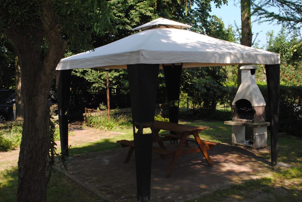 Pokoje Goscinne Jaskolcze Gniazdo Dziwnówek Exterior foto